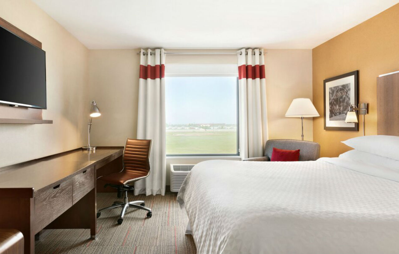 Four Points By Sheraton Fargo Medical Center Экстерьер фото